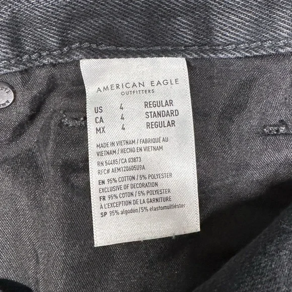 American Eagle Black Ripped Mom Jean, Size 4 - Picture 4 of 4